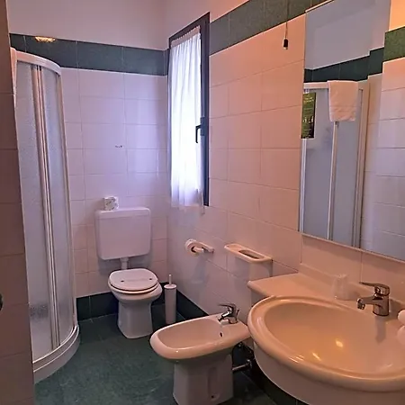 Falcone 4* Λινιάνο Σαμπιαντόρο